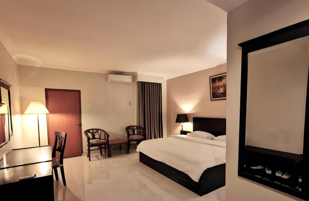 Horison Plaza Tegal Hotel Exterior photo