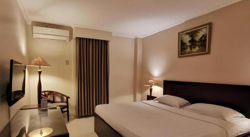 Horison Plaza Tegal Hotel Exterior photo