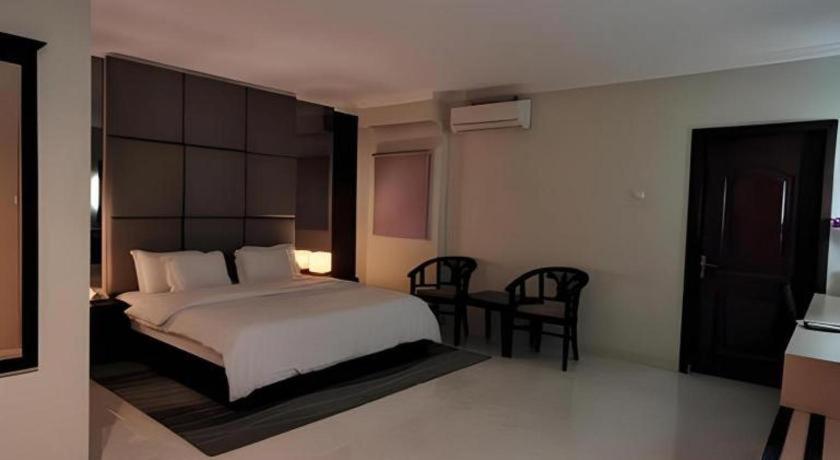Horison Plaza Tegal Hotel Exterior photo