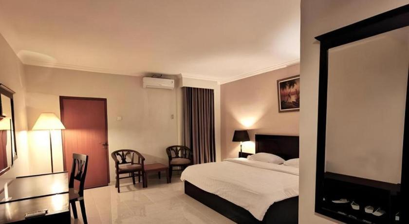 Horison Plaza Tegal Hotel Exterior photo
