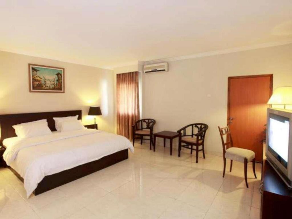 Horison Plaza Tegal Hotel Exterior photo
