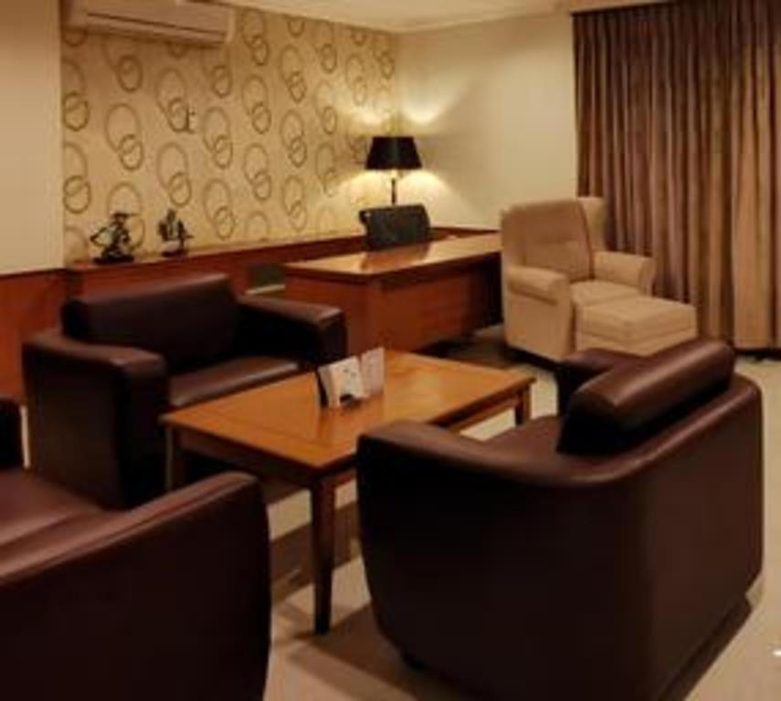 Horison Plaza Tegal Hotel Exterior photo