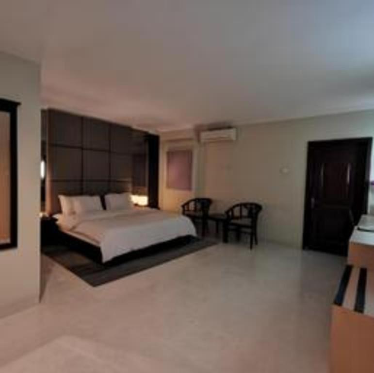 Horison Plaza Tegal Hotel Exterior photo