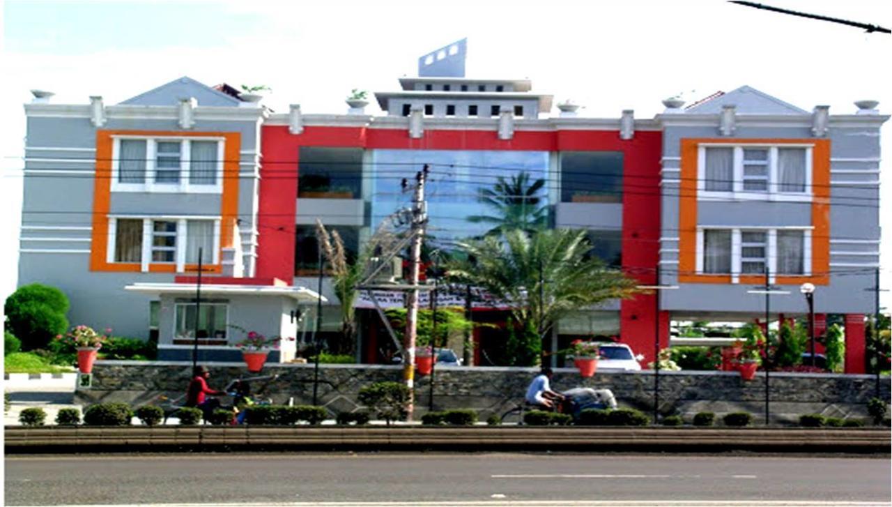 Horison Plaza Tegal Hotel Exterior photo